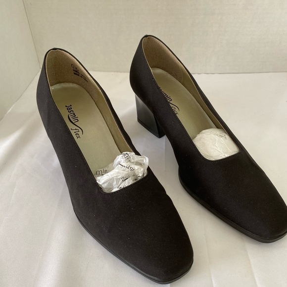 Jasmin Flex Basic Pump size 7M (ER) - Picture 3 of 16